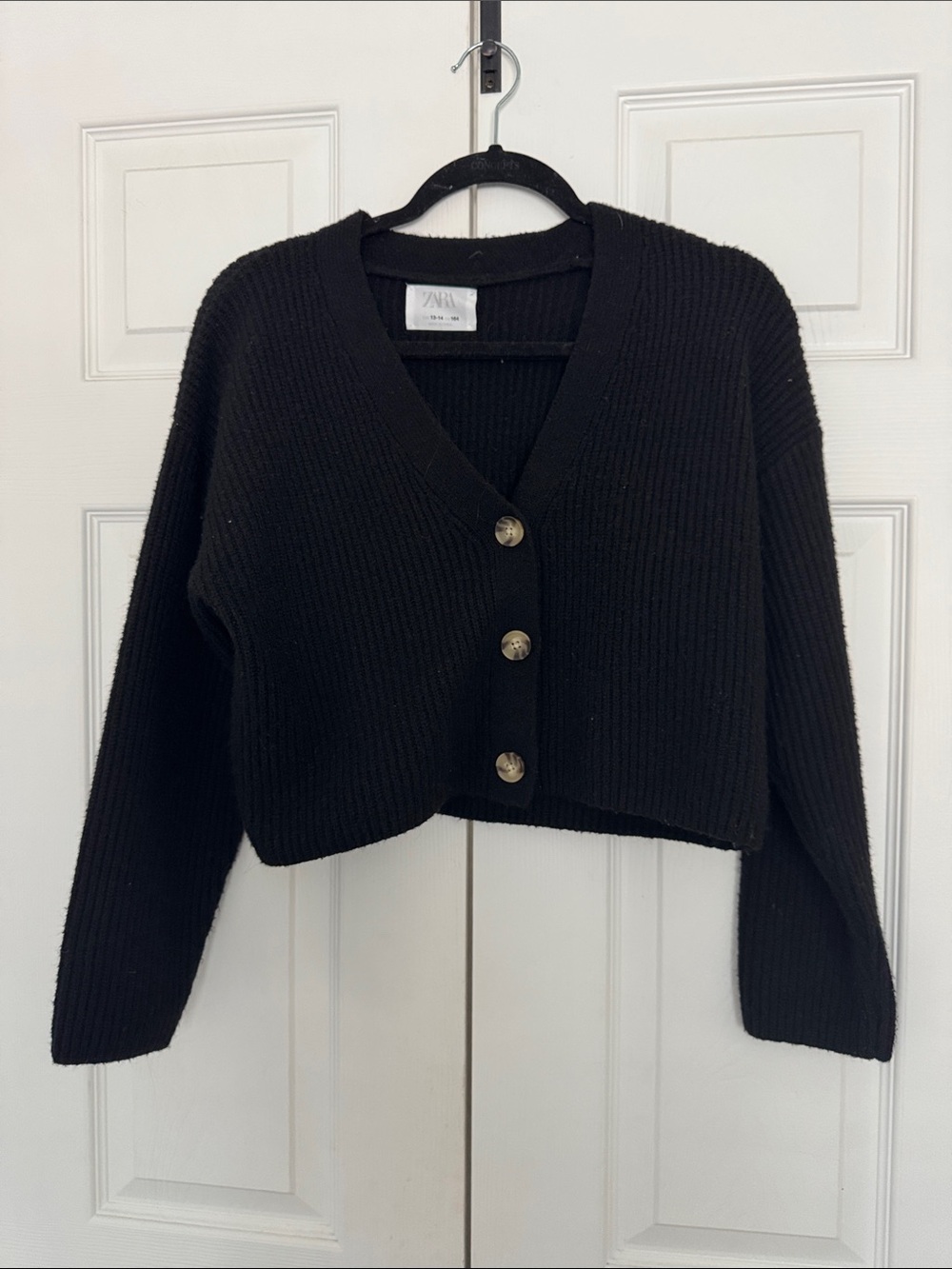 Zara Black Ribbed V-Neck Crop Cardigan with Buttons
